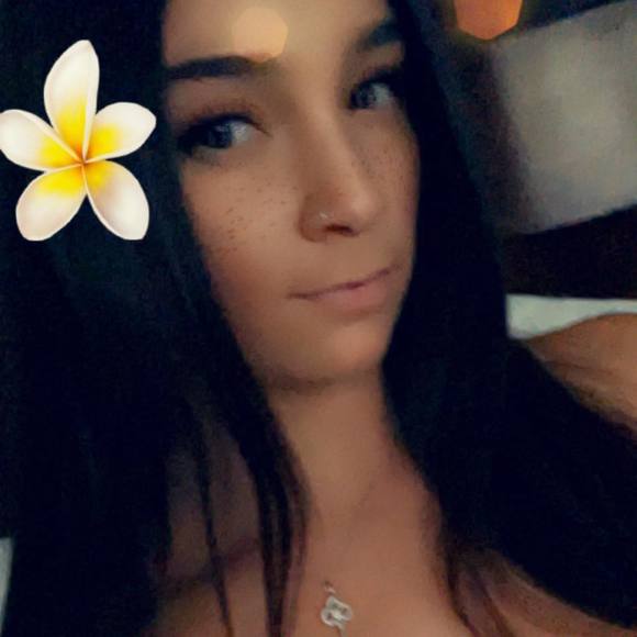 Meet your Posher, Kimberly - Picture 1 of 1